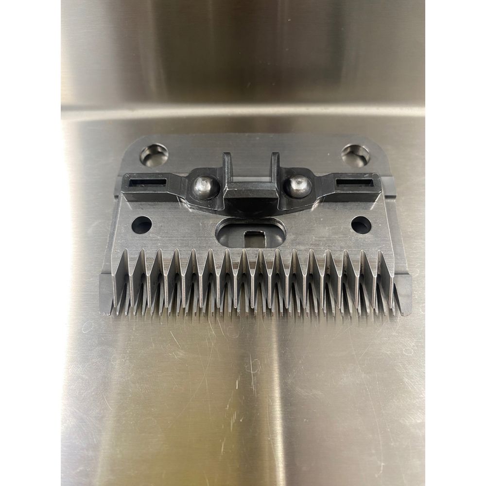 Shop Soiled Lister A2F Blades (1087)