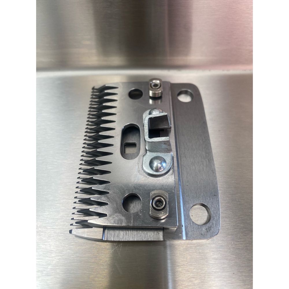 Shop Soiled Liveryman Lister UK Fit A2 Medium Blades (1134)