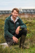 Longhorn Highland Fleece - Dark Green - Lifestyle